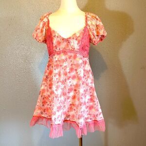 NEW doll’s kill women’s pink floral baby doll mini dress size M